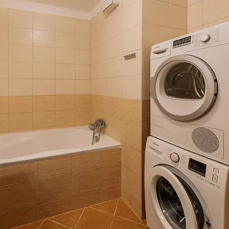 Appartement Family Parking Slot Included! Bratislava