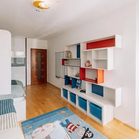 Апартаменты Family Parking Slot Included! Братислава